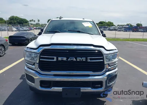 2021 Ram 2500 Big Horn 4X4 8' Box from USA, damaged, VIN 3C6UR5JLXMG555396